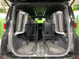 【パワーバックドア】スマートキーや運転席のボタンを押すだけでリアゲートが自動で開閉します!荷物を持っている時や、高い位置にあるバックドアを閉める際に便利な機能です♪