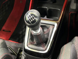 【フロア6速MT】走りの6速MT!!スポーティーな走行をお楽しみいただけます♪