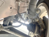 お車を安心してお乗りいただく為には、足回りの定期点検が欠かせません。サービスサポート(有償保証)では無料点検もご提供しており、安心のカーライフをお過ごしいただけるサポート体制が整っています。