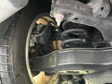 お車を安心してお乗りいただく為には、足回りの定期点検が欠かせません。サービスサポート(有償保証)では無料点検もご提供しており、安心のカーライフをお過ごしいただけるサポート体制が整っています。