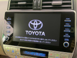 【メーカー純正ナビ】インテリアに溶け込むスタイリッシュな「専用設計」メーカーナビを装備♪視認性や操作性など基本性能にも優れ、より上質なカーライフをお楽しみいただけます。