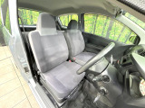 運転席シート廻りは使用感も少なく、良好な状態となっています。前オーナー様が丁寧に使っていたことがよくわかりますね。