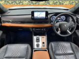 アウトランダー PHEV 2.4 P 4WD 
