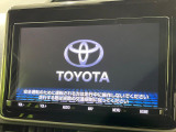 【大画面ナビ】人気の大型9インチナビを装備。存在感のある大画面はインパクト大!ナビ利用時のマップ表示は見やすく、テレビやDVDは臨場感がアップ!いつものドライブがグッと楽しくなります♪