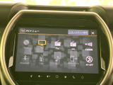 多彩な機能が満載で、ドライブがより楽しくなります。CDやラジオ、Bluetooth接続で、お好みの音楽をお楽しみください。TV機能も搭載しています。
