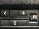 【パワースライドドア】スマートキーや運転席のスイッチでスライドドアの開閉が可能♪電動だから力を入れてドアを開ける必要が無く、小さいお子様でも、重い荷物を持っている時もラクに開け閉めできます♪