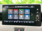 操作しやすいインターフェースで、快適なドライブをサポートします。様々な機能が直感的に操作可能で、スムーズなカーライフに貢献します。