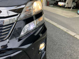 ★ディスチャージヘッドライト!パワフルな光量で夜間走行の視界を確保!耐久性も高く省電力化にも貢献します★オートライトシステム★霧や悪天候も安心のフォグランプも装備★