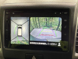 【全方位モニター用カメラ】専用のカメラにより、上から見下ろしたような視点で360度クルマの周囲を確認することができます☆死角部分も確認しやすく、狭い場所での切り返しや駐車もスムーズに行えます。