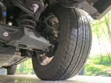 お車を安心してお乗りいただく為には、足回りの定期点検が欠かせません。サービスサポート(有償保証)では無料点検もご提供しており、安心のカーライフをお過ごしいただけるサポート体制が整っています。