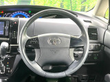 【純正革巻きステアリング】上質な革を使用することで、手にしっかり馴染みとても運転しやすいハンドルです♪