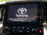 【純正ナビ】人気の純正ナビを装備。オーディオ機能も充実しており、Bluetooth接続すればお持ちのスマホやMP3プレイヤーの音楽を再生可能!毎日の運転がさらに楽しくなります!!