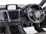 使いやすさや安全性を追求したステアリング周り!高級車ゆえにスイッチ類が多いのも特徴ですね!考え尽くされた配置ですぐに使いこなす事が出来ますのでご安心下さい!是非、体感してみて下さい!!