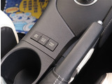 入庫時・販売時・納車前に、弊社基準の68項目に及ぶ点検整備を実施しております。