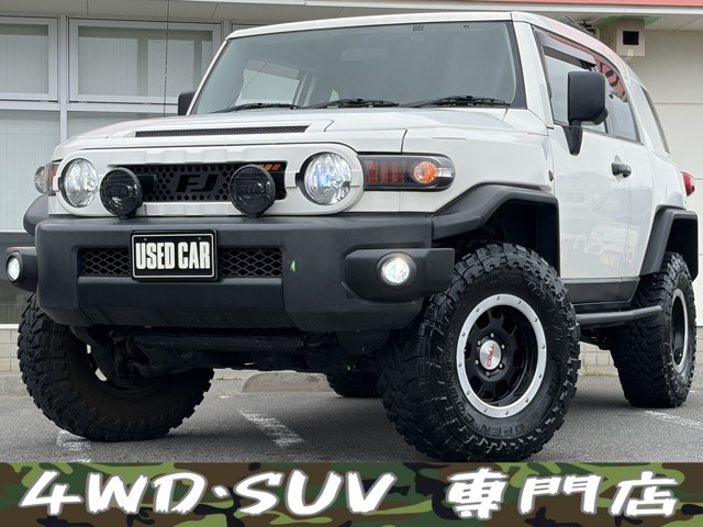 FJクルーザー 4.0 4WD リフトUP TRDマフラー TRD16インチアルミ