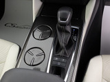 使いやすさや安全性を追求したステアリング周り!高級車ゆえにスイッチ類が多いのも特徴ですね!考え尽くされた配置ですぐに使いこなす事が出来ますのでご安心下さい!是非、体感してみて下さい!!