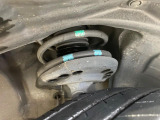 お車を安心してお乗りいただく為には、足回りの定期点検が欠かせません。サービスサポート(有償保証)では無料点検もご提供しており、安心のカーライフをお過ごしいただけるサポート体制が整っています。