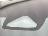 【トヨタセーフティセンス】走行中に前方の車両等を認識し、衝突しそうな時は警報とブレーキで衝突回避と被害軽減をアシスト。より安全にドライブをお楽しみいただけます。
