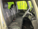 運転席シート廻りは使用感も少なく、良好な状態となっています。丁寧に使われていたことがよくわかりますね。