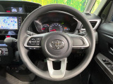 インテリアに合わせたデザインのステアリングは、運転される方のことも考え、運転しやすい形状、大きさです。是非一度、実際に触ってお確かめください。
