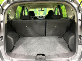普段のお買い物や通勤、送迎等に十分な荷室スペースを確保しております。セカンドシートを倒すと、大きな荷物の積載も可能です♪