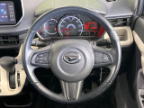 【純正革巻きステアリング】上質な革を使用することで、手にしっかり馴染みとても運転しやすいハンドルです♪