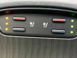 【シートヒーター&ベンチレーション】夏場は涼しい風でお尻や背中の熱やムレを防ぎ、冬はエアコンよりも早く温まってポカポカに!季節を問わず快適に過ごせます。