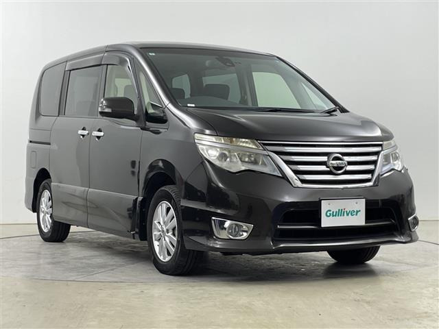 セレナ 2.0 ハイウェイスター 4WD 修復歴無し