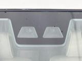 【スマートアシスト】走行中に前方の車両等を認識し、衝突しそうな時は警報とブレーキで衝突回避と被害軽減をアシスト。より安全にドライブをお楽しみいただけます。
