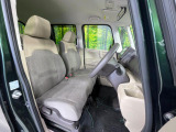 運転席シート廻りは使用感も少なく、良好な状態となっています。丁寧に使われていたことがよくわかりますね。