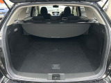積み下ろしのしやすいデッキにはたっぷりと荷物を積み込んでいただけます。遊びから仕事まで、様々なシーンで頼れます♪