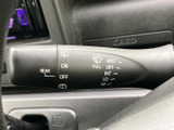 雨の日の運転をサポートするワイパーレバーは、操作性も抜群。視界をクリアに保ちます。