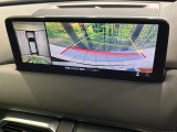 【360&deg;ビューモニター】専用のカメラにより、上から見下ろしたような視点で360度クルマの周囲を確認することができます☆死角部分も確認しやすく、狭い場所での切り返しや駐車もスムーズに行えます。