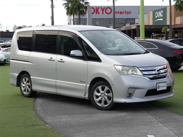 日産 セレナ 
