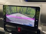 【バックカメラ】駐車時に後方がリアルタイム映像で確認できます。大型商業施設や立体駐車場での駐車時や、夜間のバック時に大活躍!運転スキルに関わらず、今や必須となった装備のひとつです!