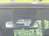 【トヨタセーフティセンス】走行中に前方の車両等を認識し、衝突しそうな時は警報とブレーキで衝突回避と被害軽減をアシスト。より安全にドライブをお楽しみいただけます。