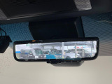 【デジタルインナーミラー】後席の大きな荷物や同乗者で後方が確認しづらい時でも安心!カメラが撮影した車両後方の映像をルームミラー内に表示。クリアな視界で状況の確認が可能です!