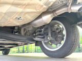 お車を安心してお乗りいただく為には、足回りの定期点検が欠かせません。サービスサポート(有償保証)では無料点検もご提供しており、安心のカーライフをお過ごしいただけるサポート体制が整っています。