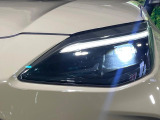 【オートマチックハイビーム】夜間の安全走行に役立つ便利な機能!先行車や対向車を検知し、ハイビームとロービームを自動で切り替えてくれます♪