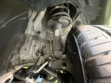 お車を安心してお乗りいただく為には、足回りの定期点検が欠かせません。サービスサポート(有償保証)では無料点検もご提供しており、安心のカーライフをお過ごしいただけるサポート体制が整っています。