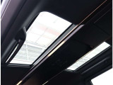【車屋】として、長く車業界に従事した経験豊富なスタッフが多数在籍しております。
