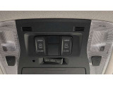 両側パワースライドドア