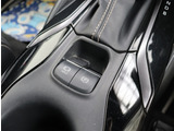 【車屋】として、長く車業界に従事した経験豊富なスタッフが多数在籍しております。