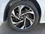 純正アルミホイールです。タイヤサイズは、165/55R15です。