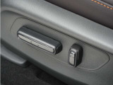 ◆ドライビングポジションシステム◆Hondaスマートキー、DRIVER1・DRIVER2のそれぞれにシート位置を記憶でき、乗車時に使用キーを判別して自動で調整を行います。