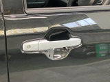 品質へのこだわり!フロアマットやシートなど車内をキレイに清掃し、ニオイや汚れなどを徹底的にクリーニングしてもらっております。室内はピカピカです☆