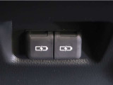 充電用USB端子付き。スマートフォン等の充電に便利です。
