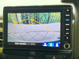 【バックカメラ】駐車時に後方がリアルタイム映像で確認できます。大型商業施設や立体駐車場での駐車時や、夜間のバック時に大活躍!運転スキルに関わらず、今や必須となった装備のひとつです!