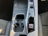 ドリンクホルダーペットボトル入ると思います!