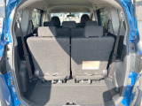 普段のお買い物や通勤、送迎等に十分な荷室スペースを確保しております。セカンドシートを倒すと、大きな荷物の積載も可能です♪